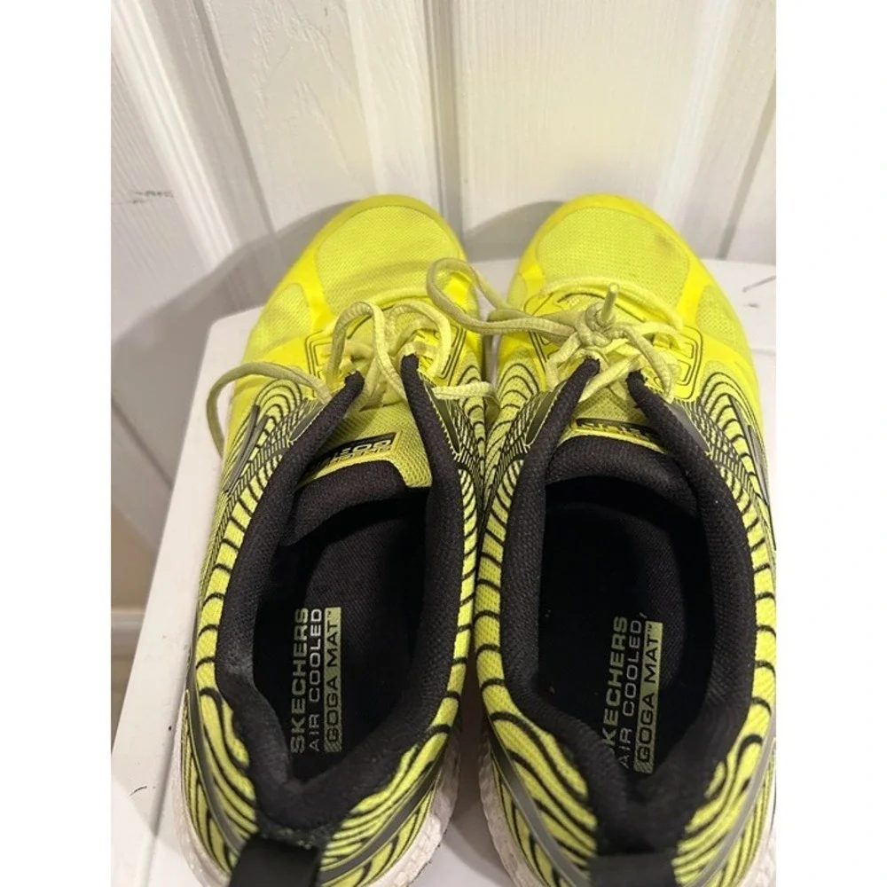 Skechers GO run Yellow/Black Running Shoes‎ Men's Size 10.5